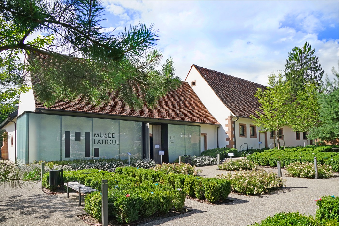 The entrance to the Musee Lalique in Wingen-sur-Moder, Alsace, which has remained closed since a July 5 burglary. Photo: Jean-Pierre Dalbera / Wikimedia Commons, CC BY 2.0.